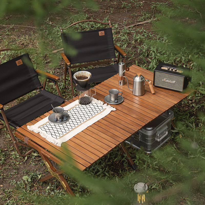 Naturehike rolovací dřevěný stolek 10,5 kg - tmavý buk 